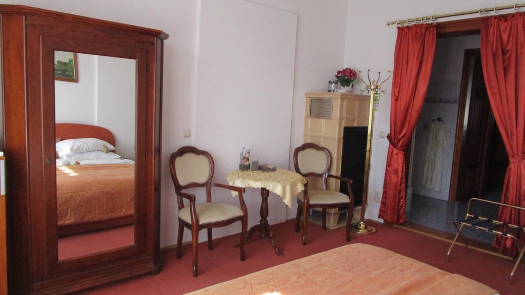 Hotel - Pension Villa Marie ราเดอบอยล์ ภายนอก รูปภาพ